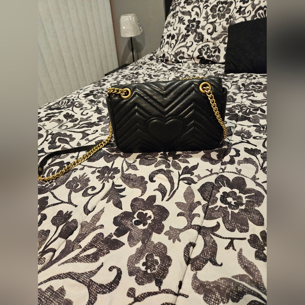 Black Quilted Chain Shoulder Bag - Picture 2 of 2